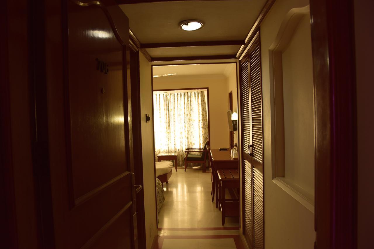 Hotel Atithi Mumbai Ngoại thất bức ảnh